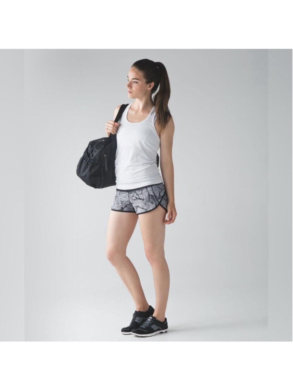 Lululemon Speed Short 2.5” Dottie Tribe White Black Size 6 Running Shorts
